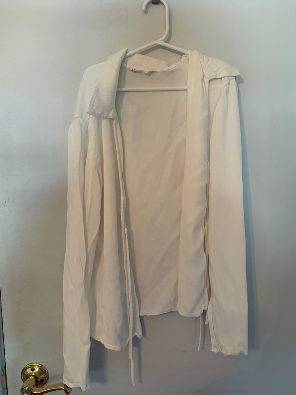 Women’s Stradivarius White Tie-Side Wrap Blouse Size small